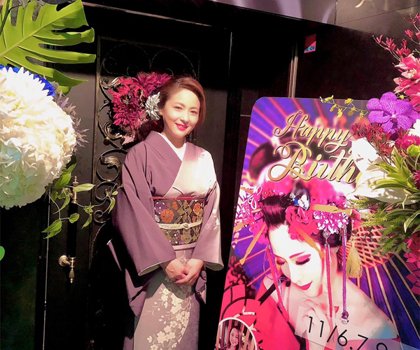 高松、ラウンジ、DAHLIA、ママ写真